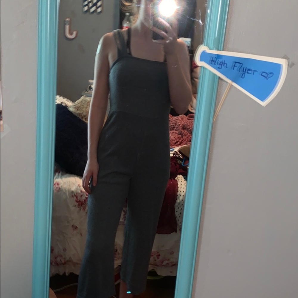 Pantsuit - Picture 2 of 4